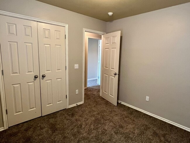 Building Photo - 4 Bed 2 Bath Home in Mustang Schools
