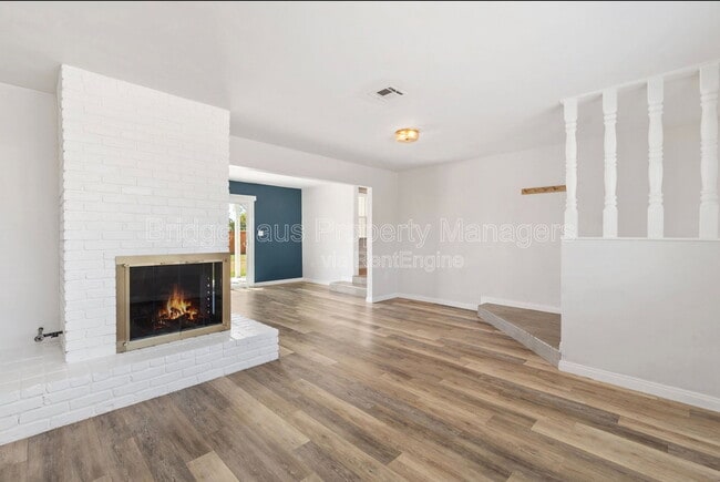 Building Photo - 816 Oro St