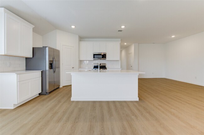 Building Photo - 9047 Rose Water Trl