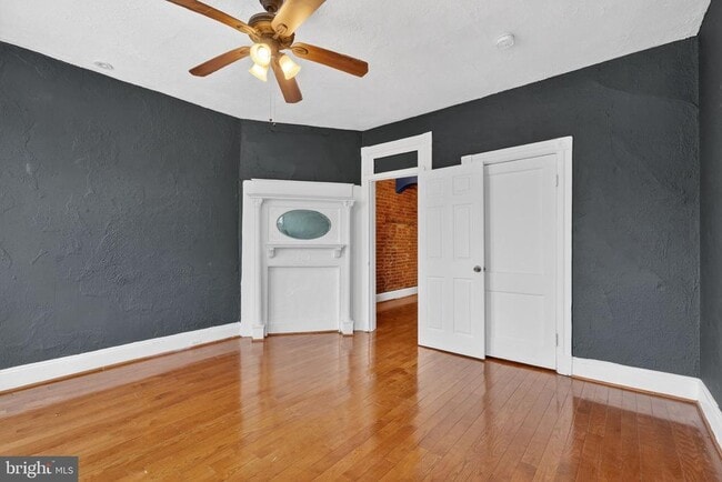 Building Photo - 1169 6th St NE