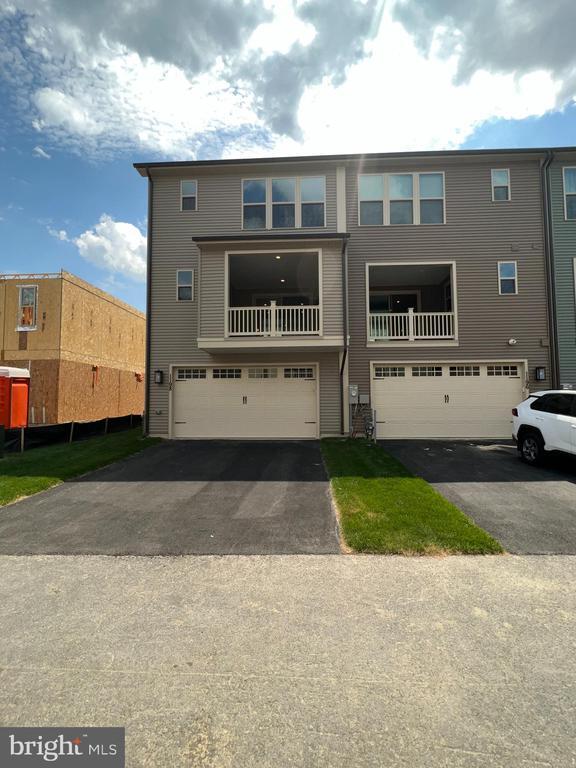 Building Photo - 1198 Patuxent Greens Dr