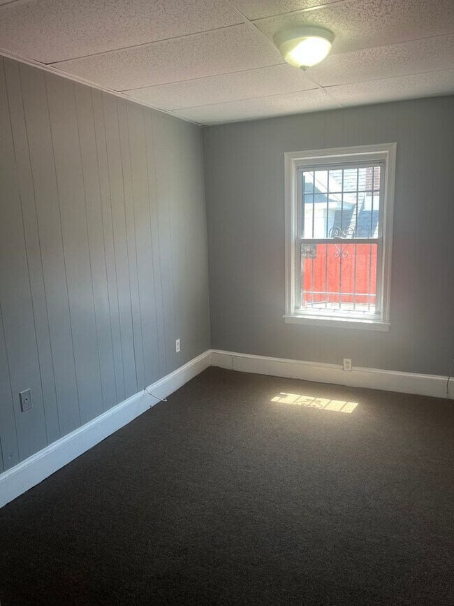 Building Photo - 3011 Garrison Blvd