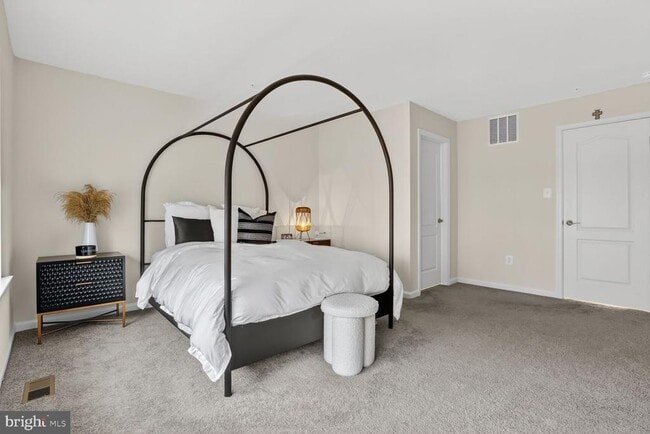 Building Photo - 9427 James MacGowan Ln