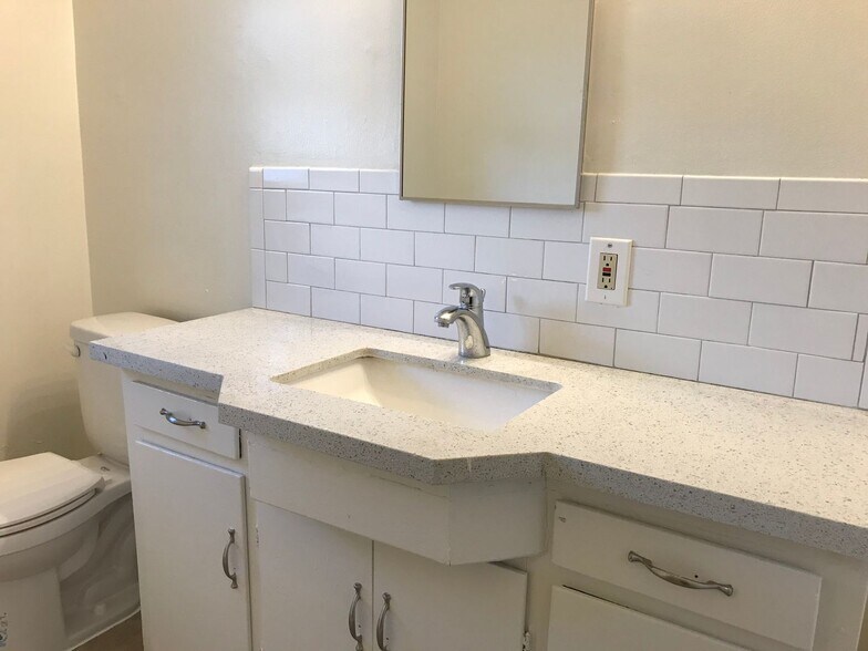 Building Photo - 777 N Brand Blvd