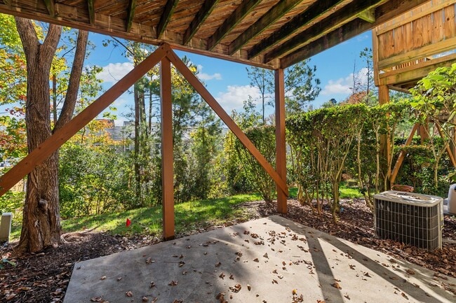 Building Photo - Bright and Spacious 3-Bed Home Near Homest...