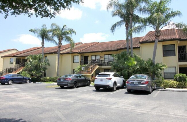 Building Photo - 4706 Lucerne Lakes Blvd
