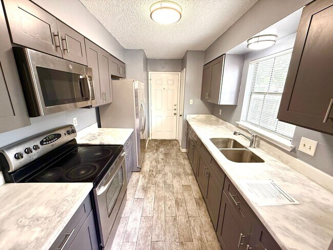 Building Photo - 5310 Gawain Dr