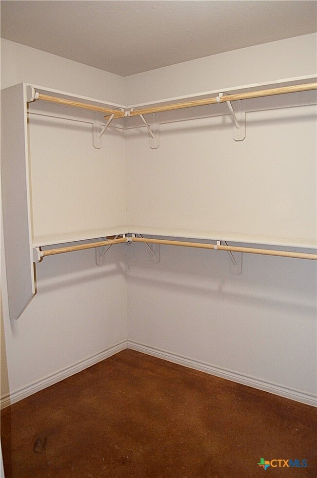 Building Photo - 5900 Boxelder Trail