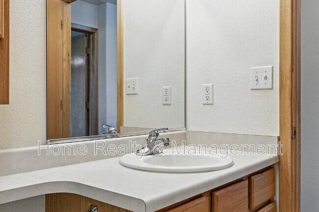 Building Photo - 2513 Egbert St