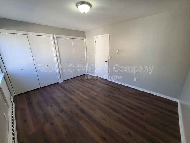 Building Photo - 279 Redstone Hl Rd