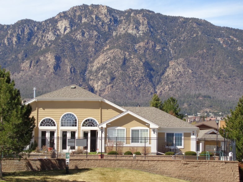 Primary Photo - Meadows At Cheyenne Mountain