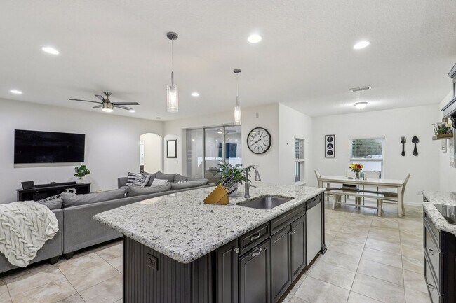 Building Photo - YOUR DREAM RENTAL HOME AWAITS!