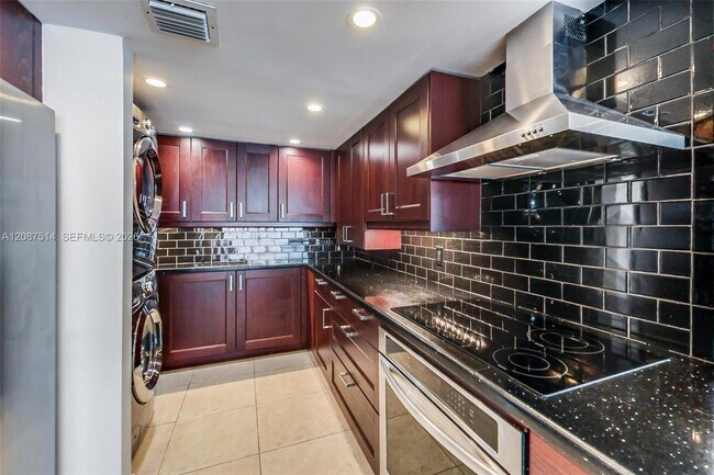 Building Photo - 8613 SW 79th Pl