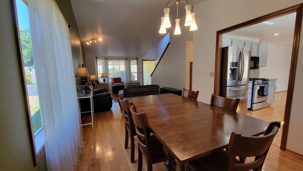 Building Photo - 19925 Wallingford Ave N