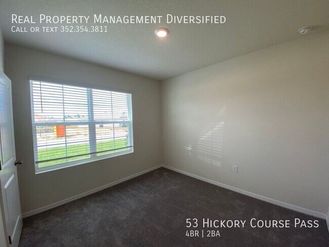 Building Photo - Lake Diamond North - Welcome Home