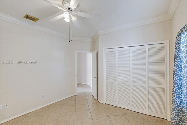 Building Photo - 345 SW 188th Ave