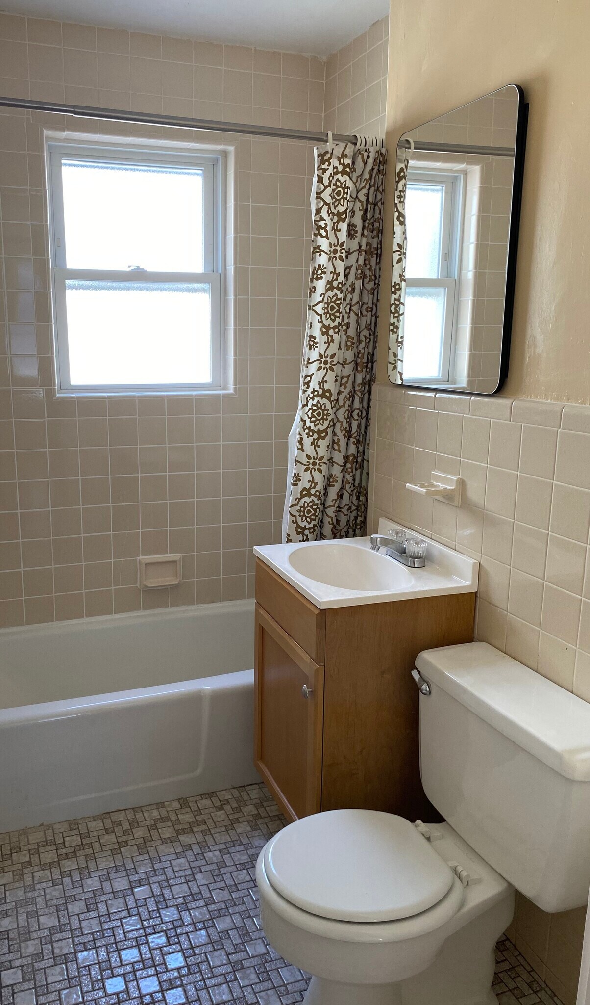 bathroom - 93 Fairmont St