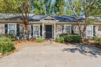 Building Photo - 2215 Bridgeton Rd