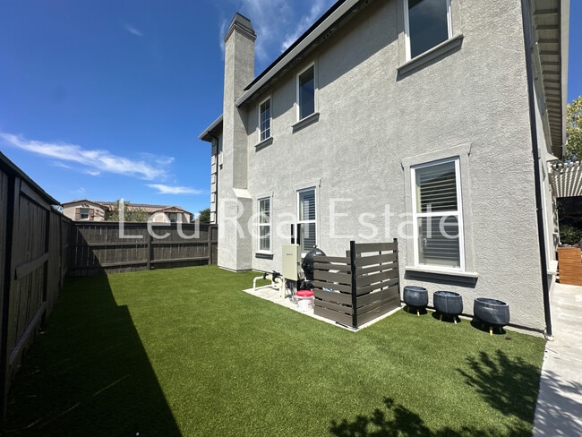 Building Photo - 2630 Giorno Way