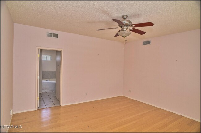 Building Photo - 1560 Via Appia St