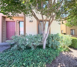 Building Photo - Charming Two-Story Petaluma Home – Private Yard & Community Amenities