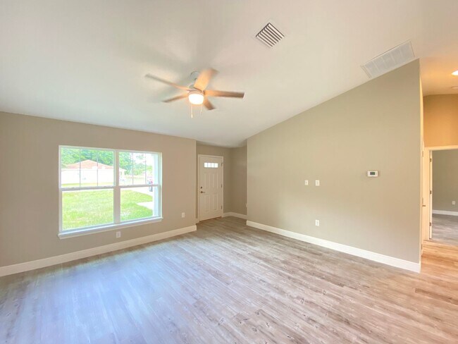 Building Photo - 2 Juniper Way Ln