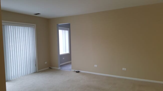 Building Photo - 100 Clubhouse Ln