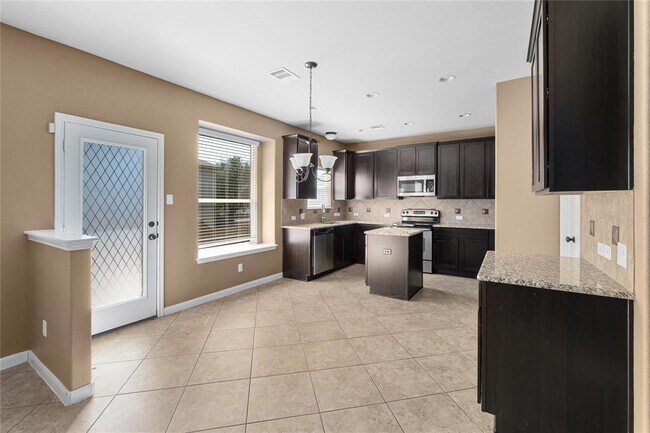 Building Photo - 17716 Linkhill Dr