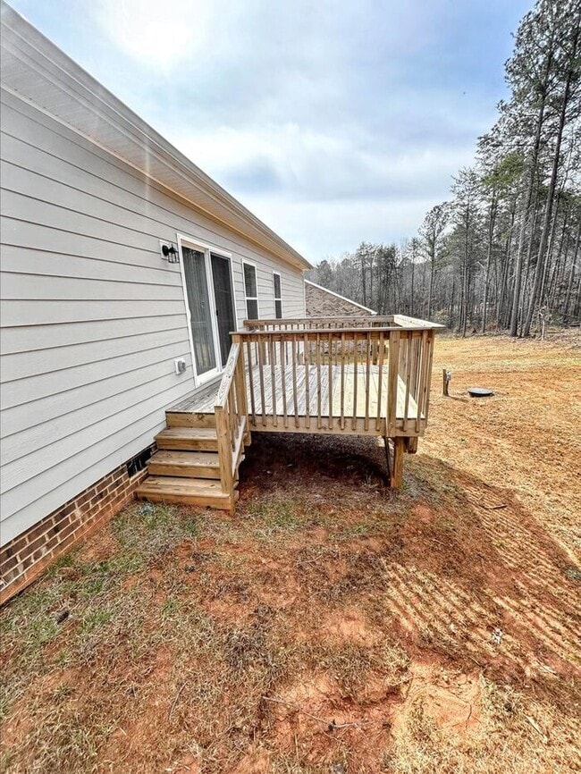 Building Photo - 8149 Long Island Rd