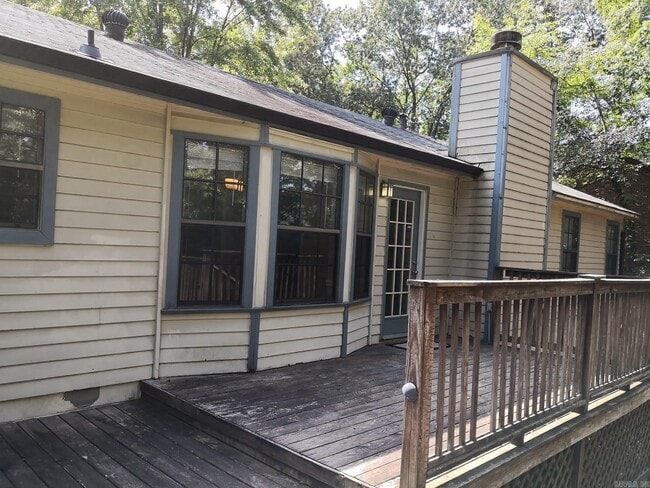 Building Photo - 2314 Peach Tree Dr