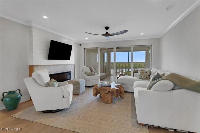 Building Photo - 12945 Vanderbilt Dr