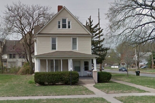 Building Photo - 1245 SW Clay St