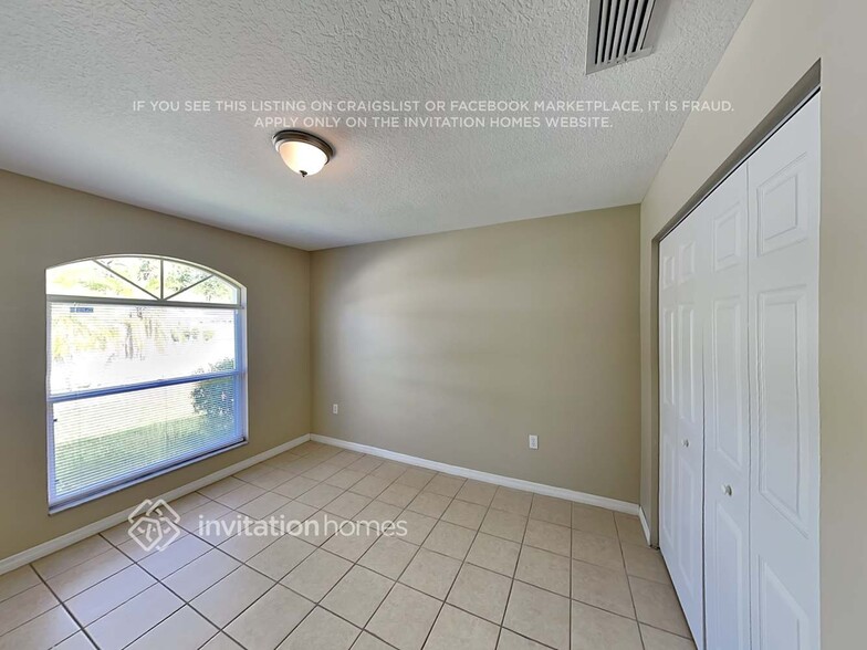 Building Photo - 7539 42nd Ct E