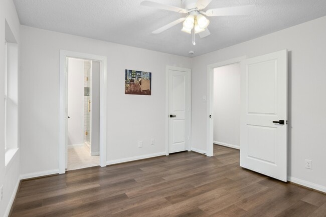 Building Photo - 6115 Lymbar Dr