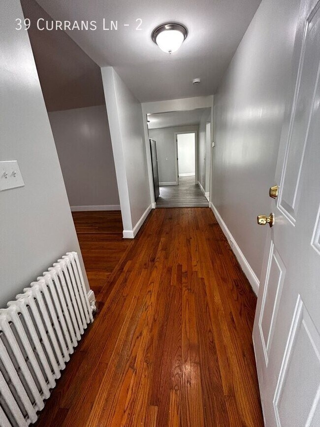 Building Photo - 39 Currans Ln