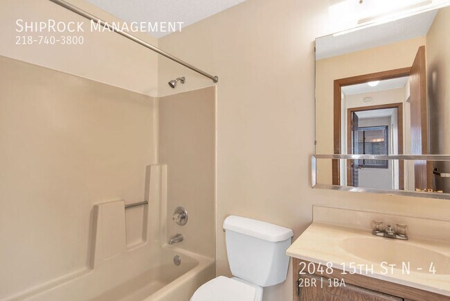 Building Photo - 2048 15th St N