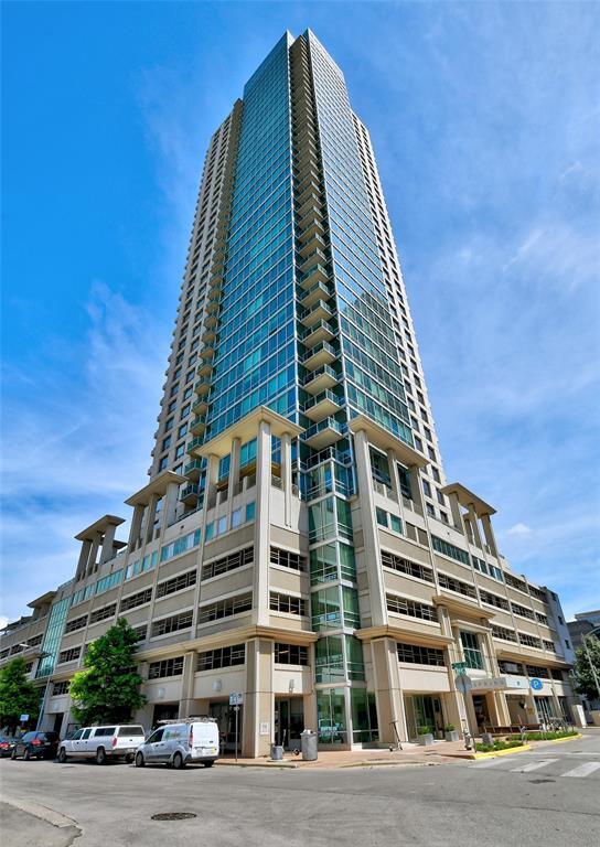 Building Photo - 300 Bowie St