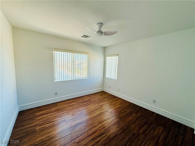 Building Photo - 9725 Kampsville Ave