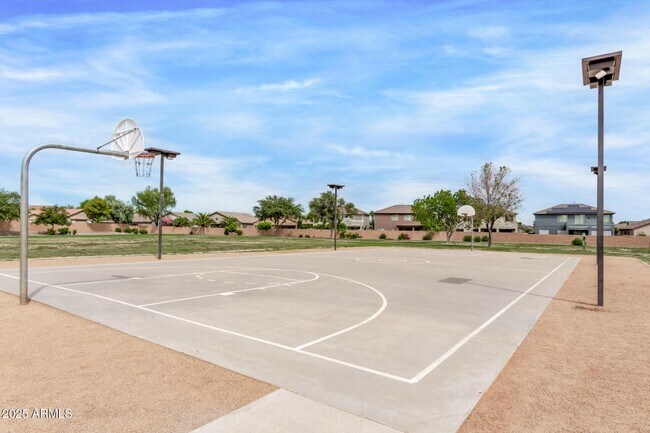 Building Photo - 2191 W Goldmine Mountain Dr