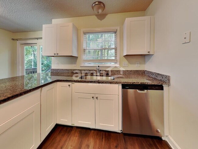 Building Photo - 6012 Eaglesfield Dr