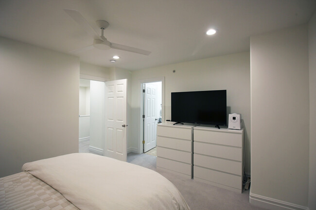Main Bedroom - 625 E 200 S