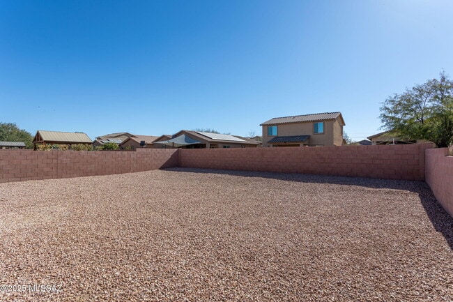 Building Photo - 12073 W Hailey Ln