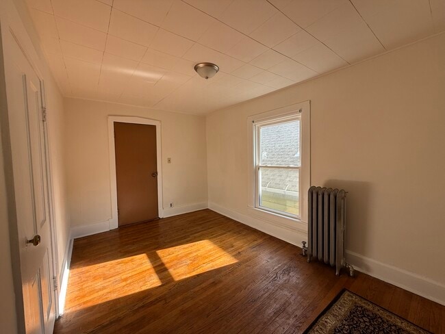 Building Photo - 2053 N Kenneth Ave