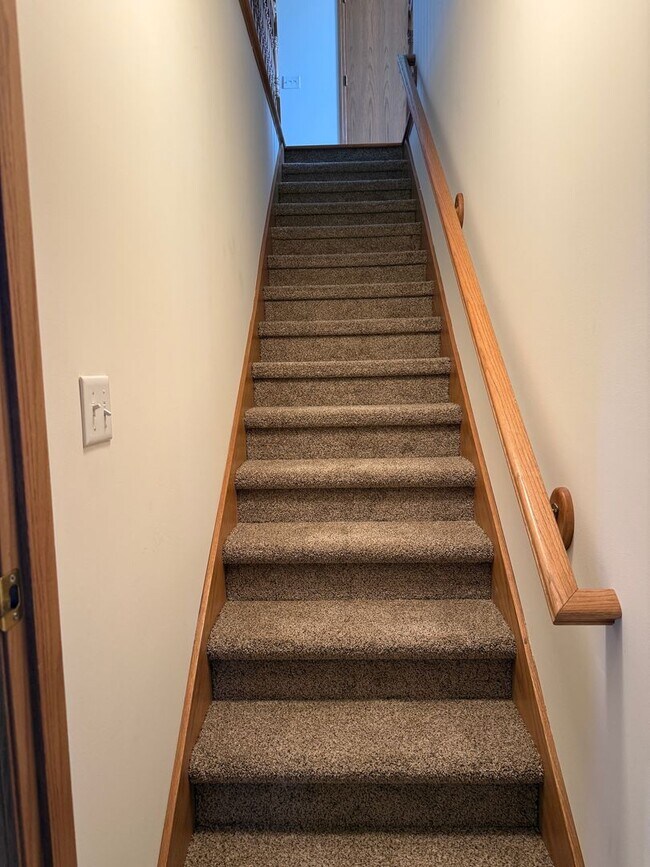 Building Photo - 2110 John St