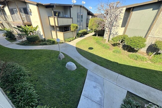 Building Photo - 808 Coriander Dr