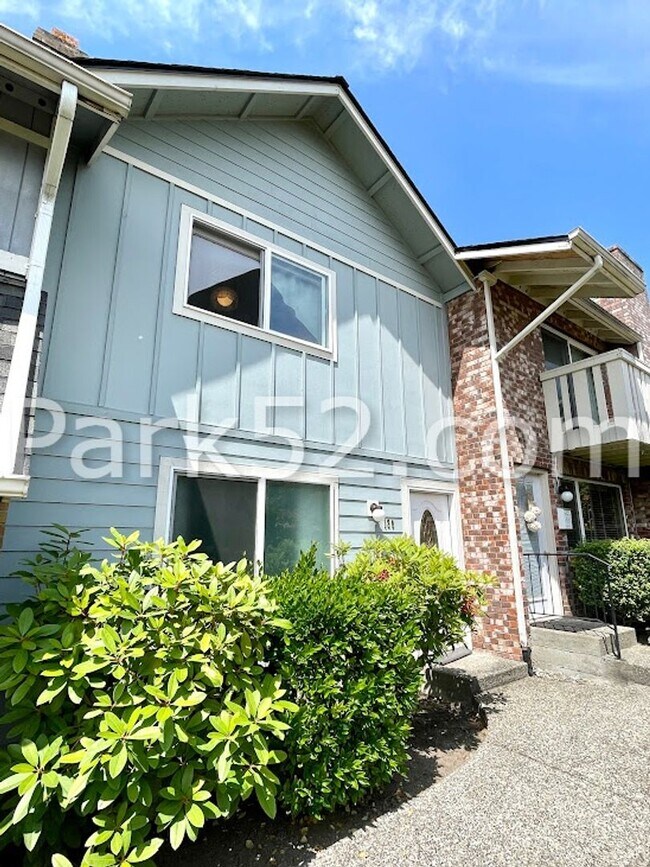 Building Photo - 5959 S 12th St