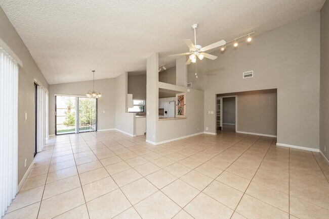 Building Photo - 80 Baytree Cir