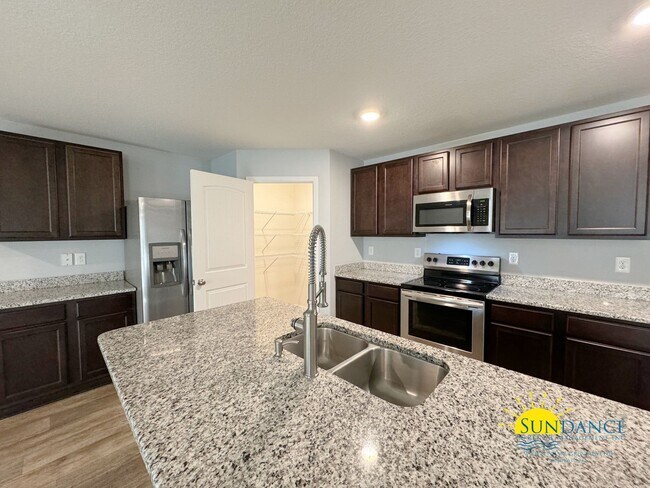 Building Photo - 813 Moorhen Wy