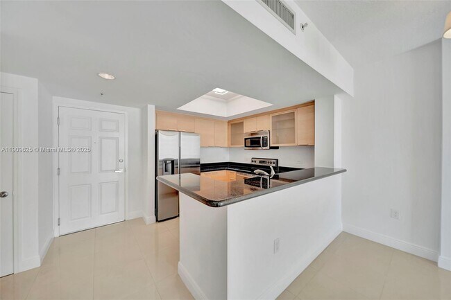 Building Photo - 140 S Dixie Hwy