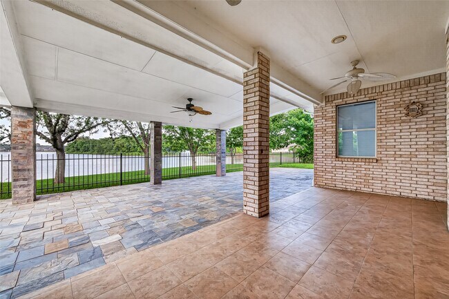 Building Photo - 3831 Lakeridge Canyon Dr